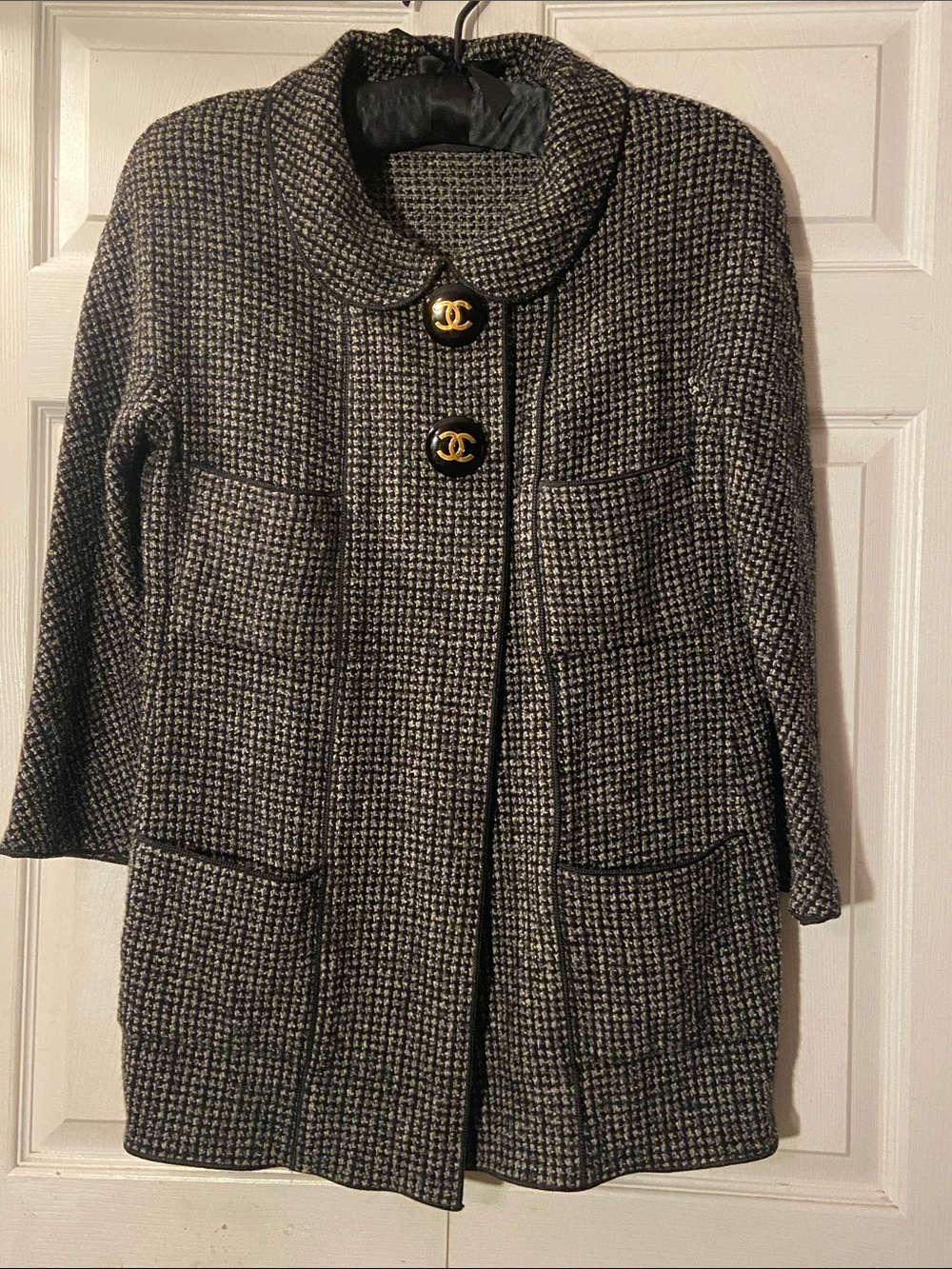 CHANEL Boutique Black & White Knit Boucle Long Jacket 4 Pockets VTG Sz M?